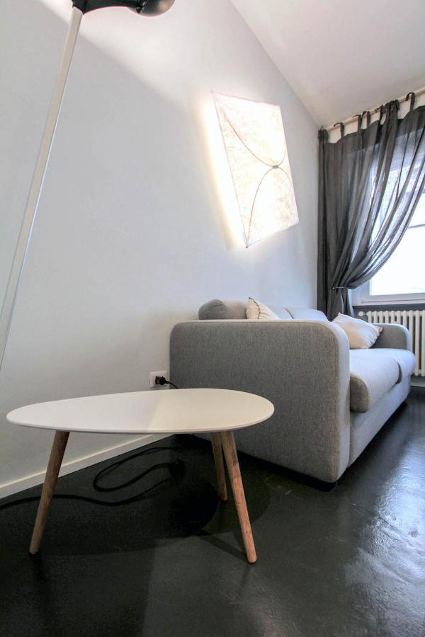 Stylish & Cosy House At Fair Apartment Milan Bagian luar foto